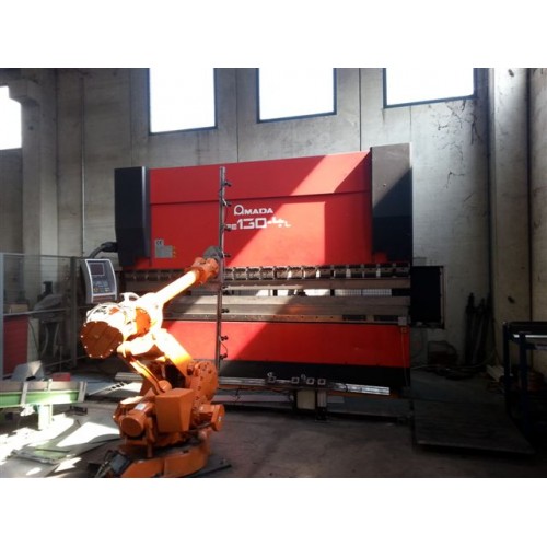 SYNCHRONIZED PRESS BRAKE AMADA HFE