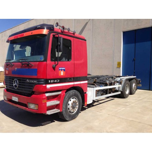 TRUCK MERCEDES-BENZ 1843 L 48